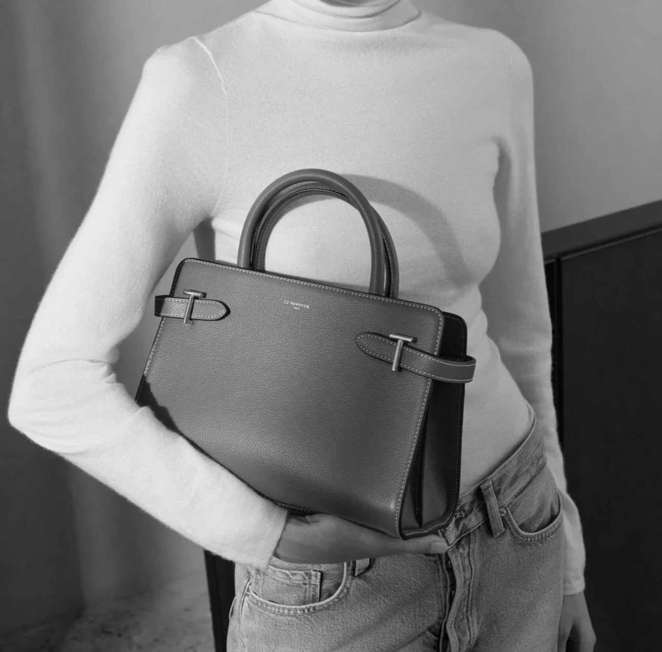 MEDIUM HANDBAG IN SMOOTH LEATHER AND SUEDE